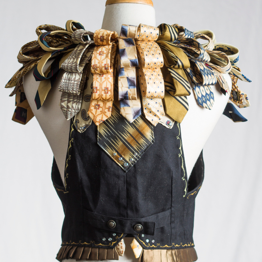 XANADU DESIGNS Upcycled mens tie Majestic Vest - Picture 5 of 8